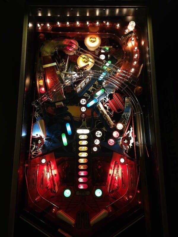 TX Sector pinball machine - Gottlieb - Playfield