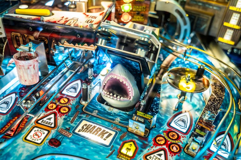 Flipper Jaws Stern Pinball Limited Edition Toy requin