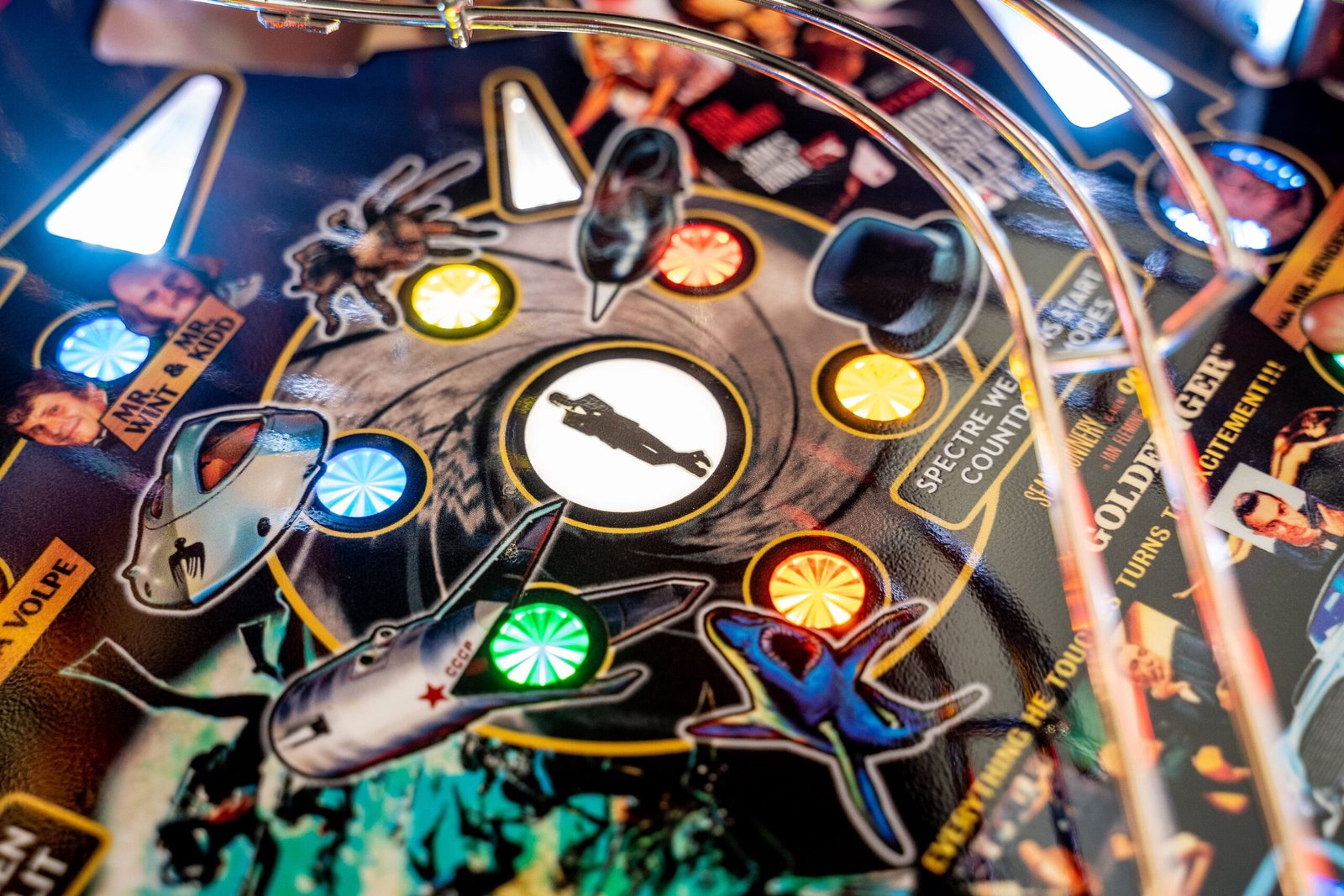 James Bond LE Pinball Flipper Lazarus