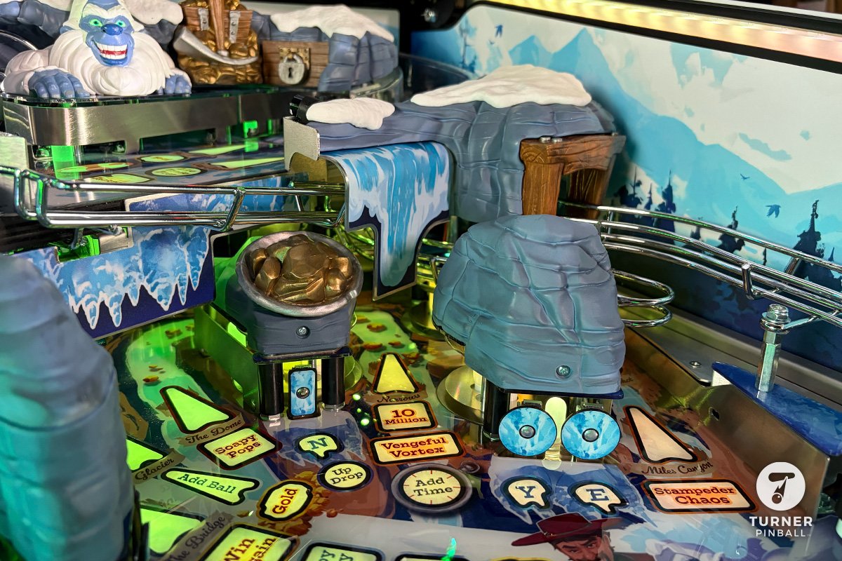 Flipper Yukon Yeti Turner Pinball détail playfield